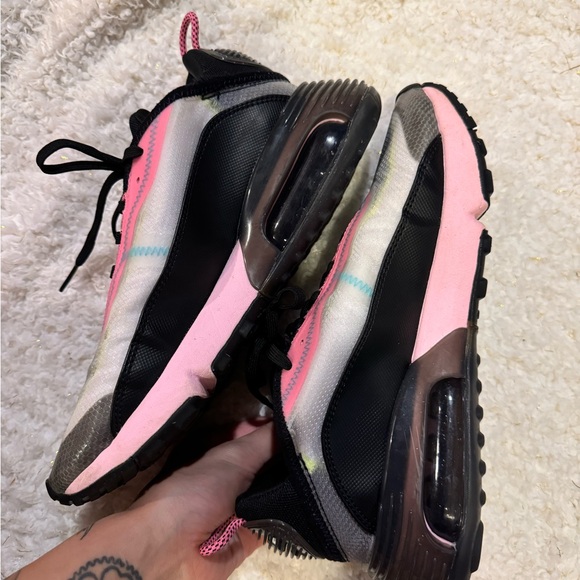 Nike 2090 - Picture 3 of 5